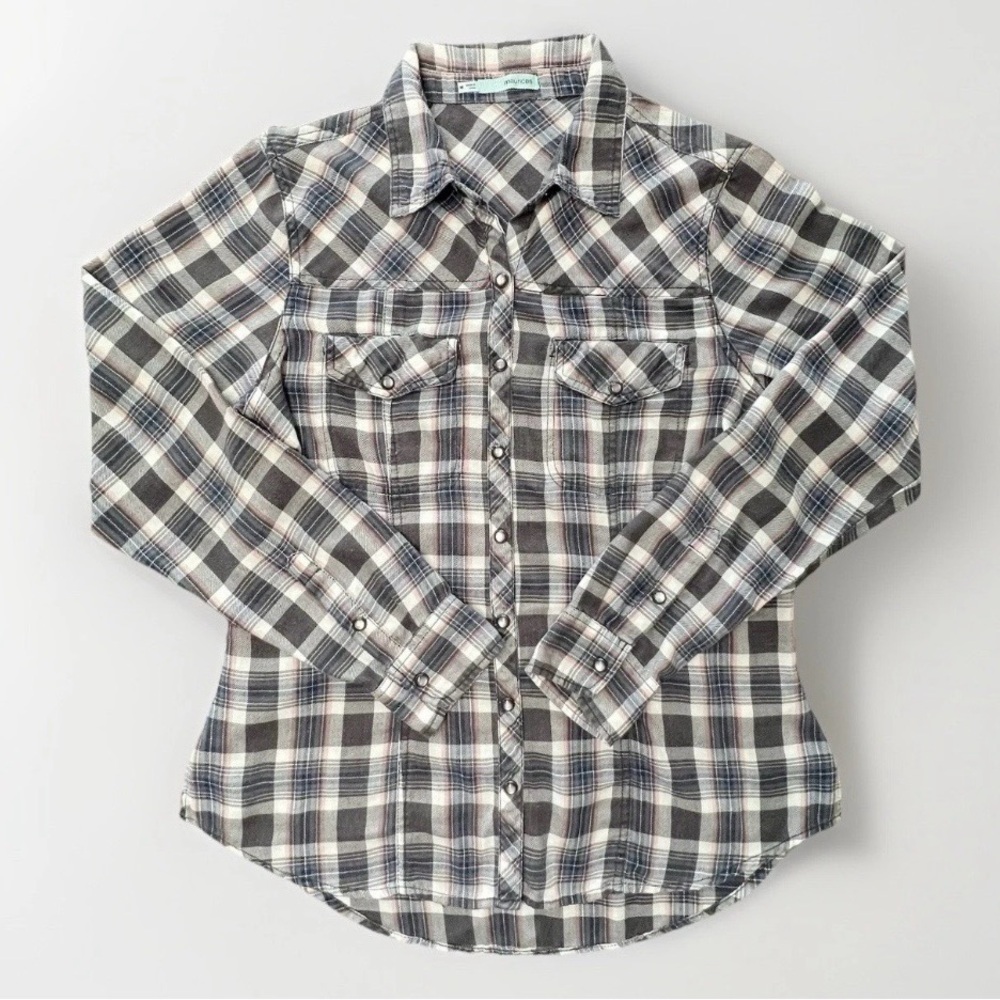 Women's Size Medium Plaid Snap Button Down Long Sleeved Shirt from Maurices